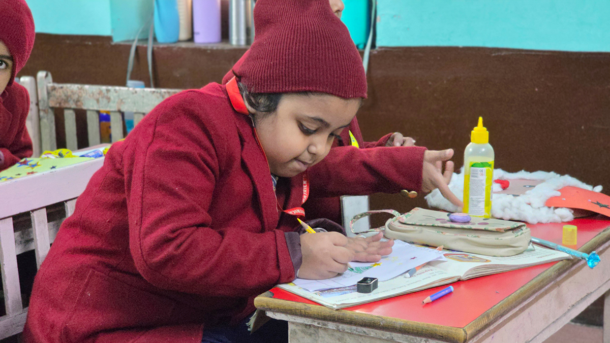 Joyful Christmas Coloring Activity for Young Learners