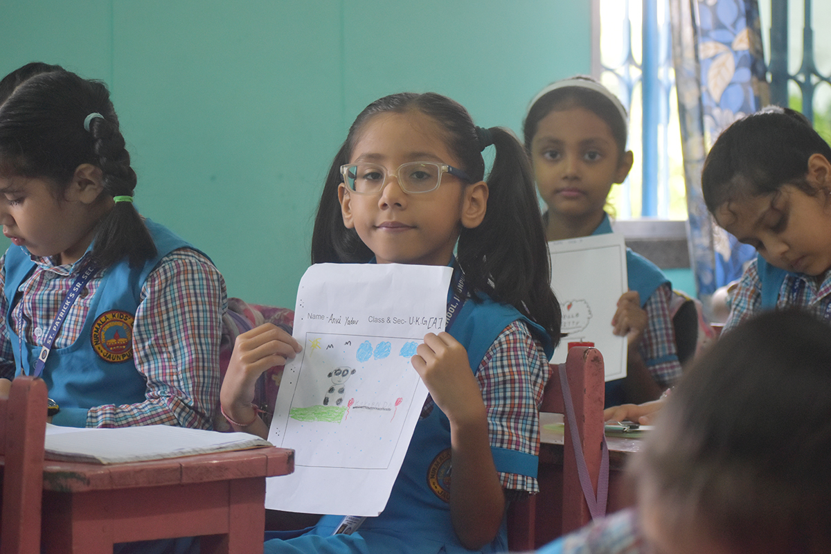 Young talents with Colourful Expressions