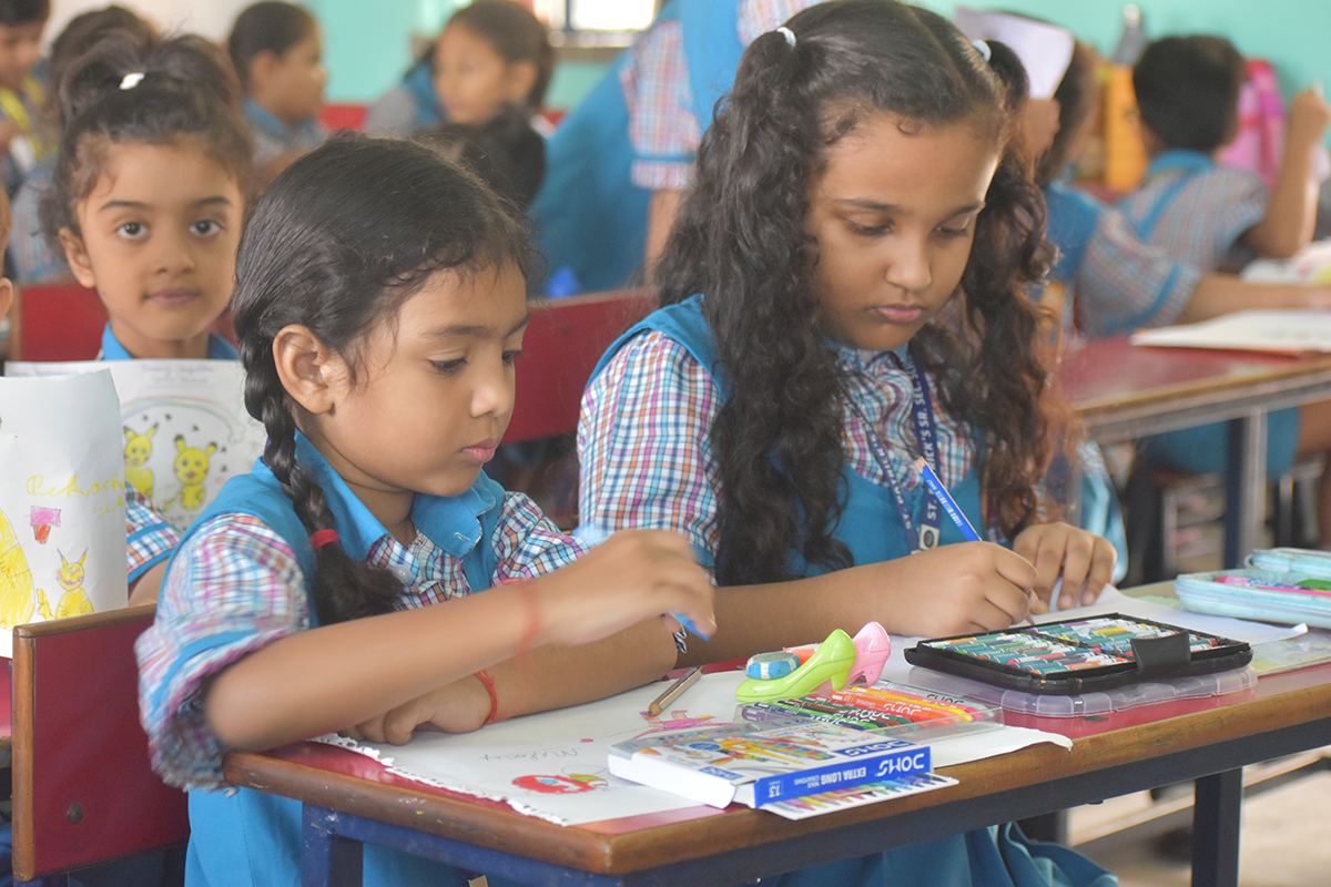 Young talents with Colourful Expressions
